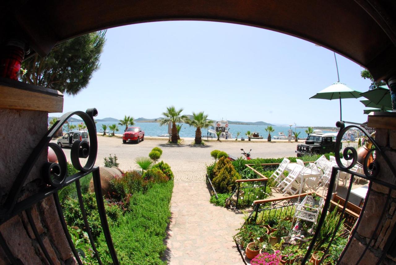 Aliye Hanim Hotel Ayvalik Exterior foto