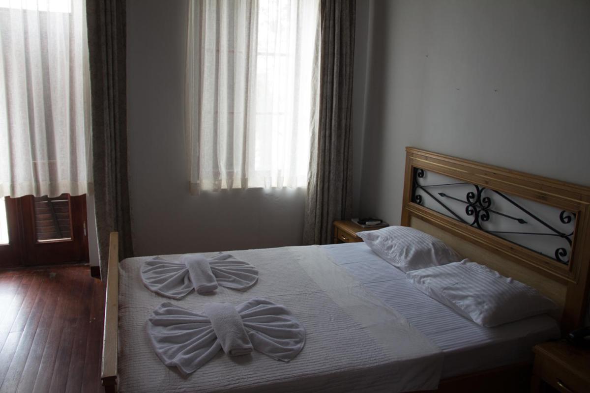 Aliye Hanim Hotel Ayvalik Exterior foto