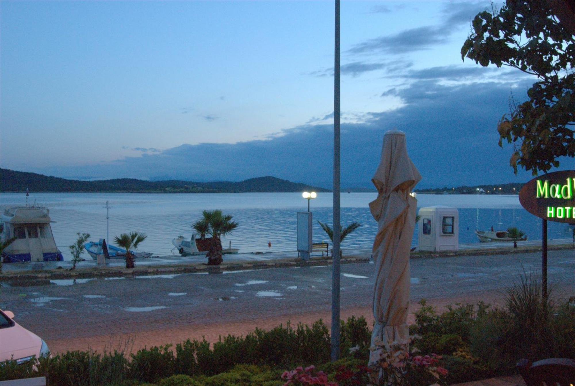 Aliye Hanim Hotel Ayvalik Exterior foto